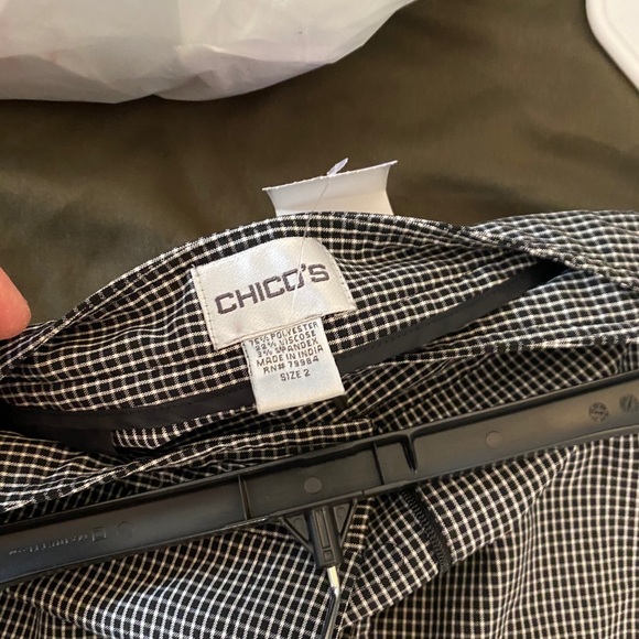 Shorts - Picture 2 of 2